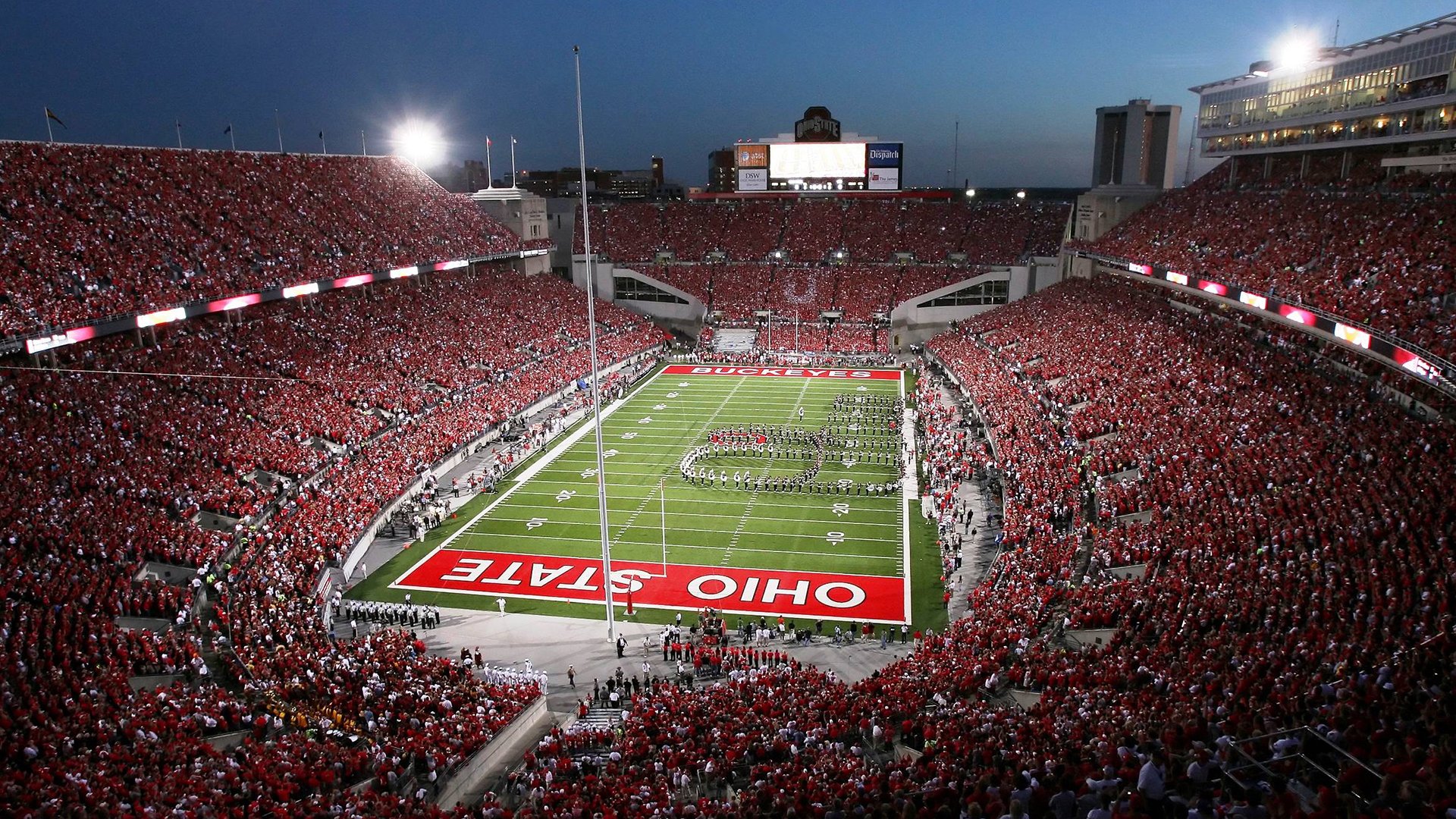 詹姆斯官方宣布战术调整新规，MAD引发争议！赢得满堂喝彩